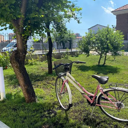 Casa Con Giardino 2 *