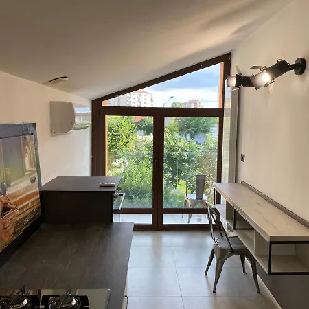 Casa Con Giardino 2