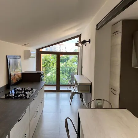 公寓 Casa Con Giardino 2 *