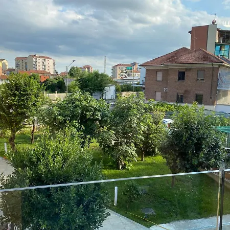 公寓 Casa Con Giardino 2 *