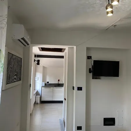 Casa Con Giardino 2 *